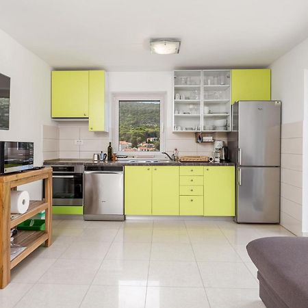 2 Bedroom Awesome Apartment In 베리로신즈 외부 사진
